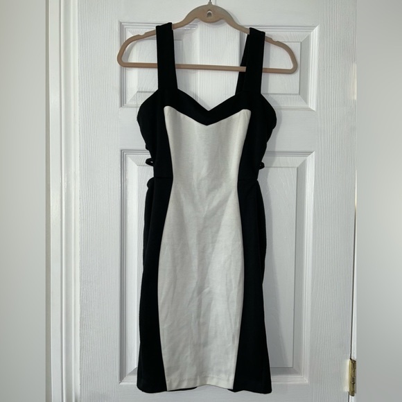 Ark & Co mini dress - Picture 1 of 3